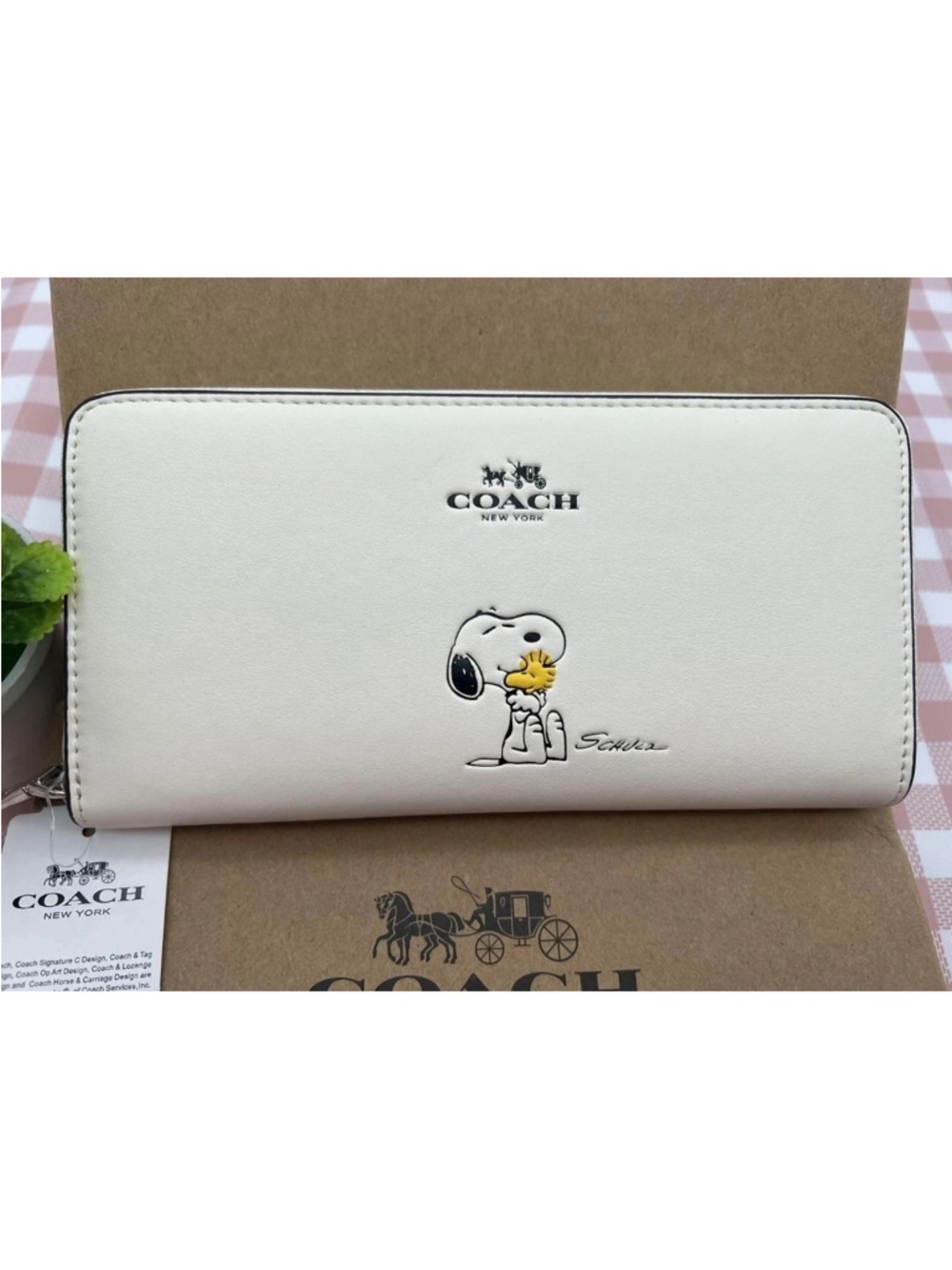 COACH x PEANUTS Long Wallet Snoopy Woodstock Leather Zip White New With Box